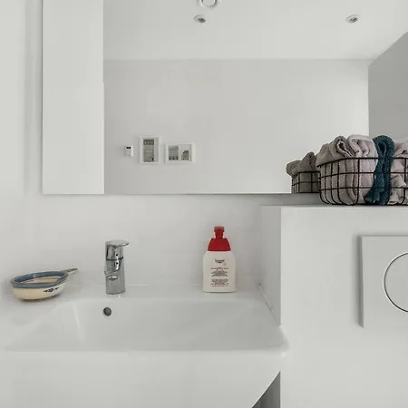 Apartment Central 4 Bedroom - City Center